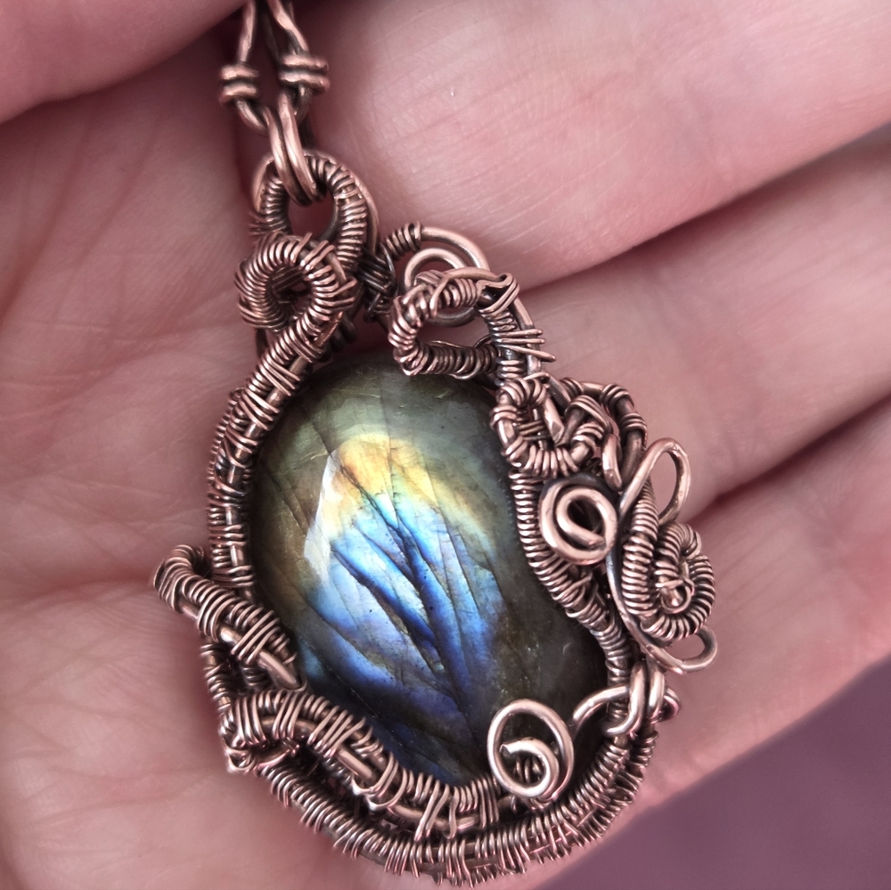 Handcrafted Wire Wrapped Pendant with Labradorite In copper